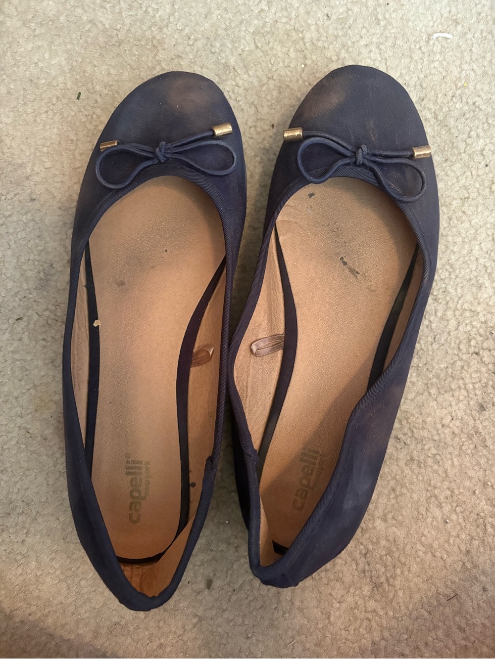 Well Worn Black Women’s Ballet Flats with Bow Accent